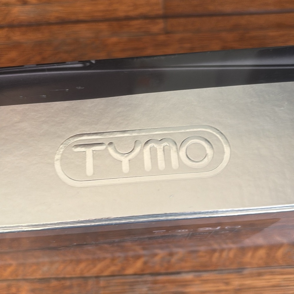 Tymo unopened brand new volume hair iron - Picture 4 of 5